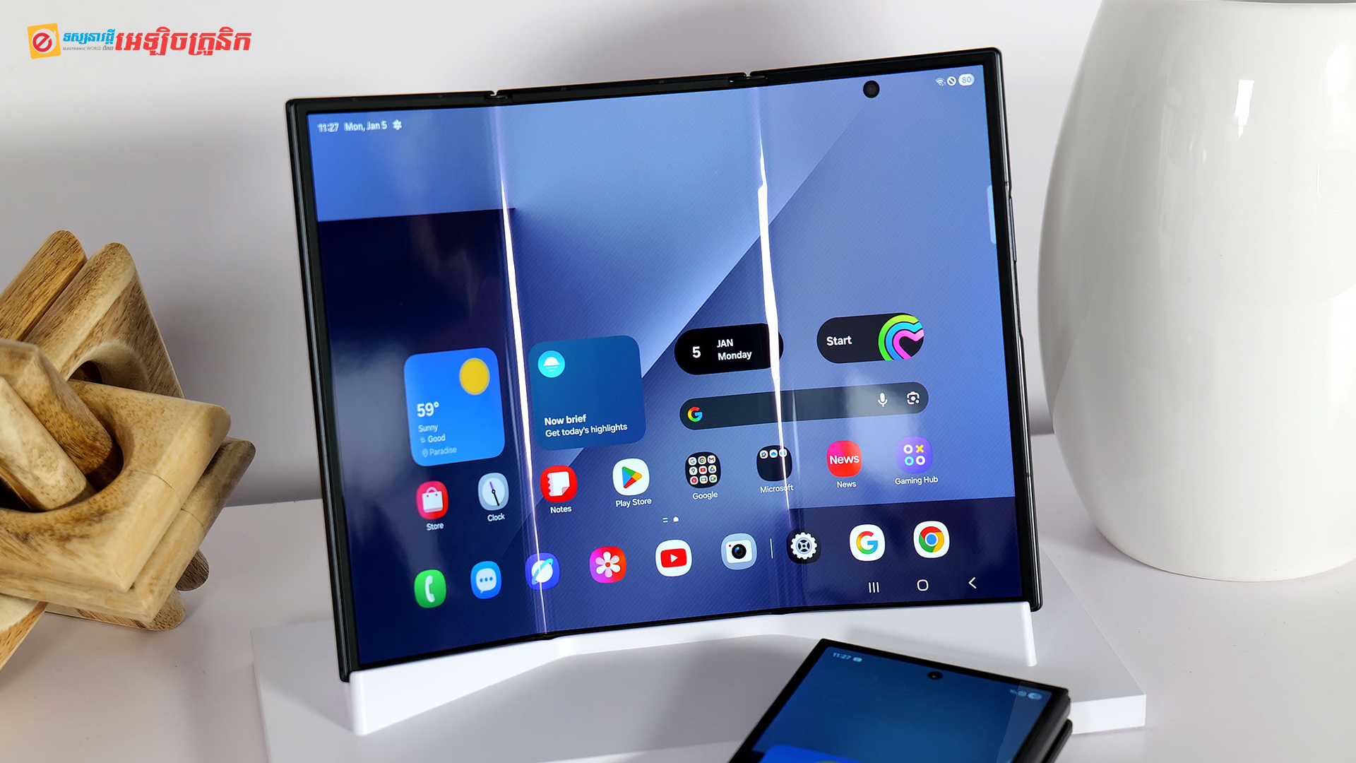 ពិតជាខ្លាំងមែន! Galaxy Z TriFold បង្ហាញខ្លួននៅអាមេរិក និងលក់អស់រលីងត្រឹមពេលប៉ុន្មាននាទីប៉ុណ្ណោះ!